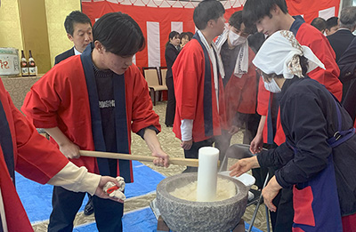 Read more about the article 餅つき大会